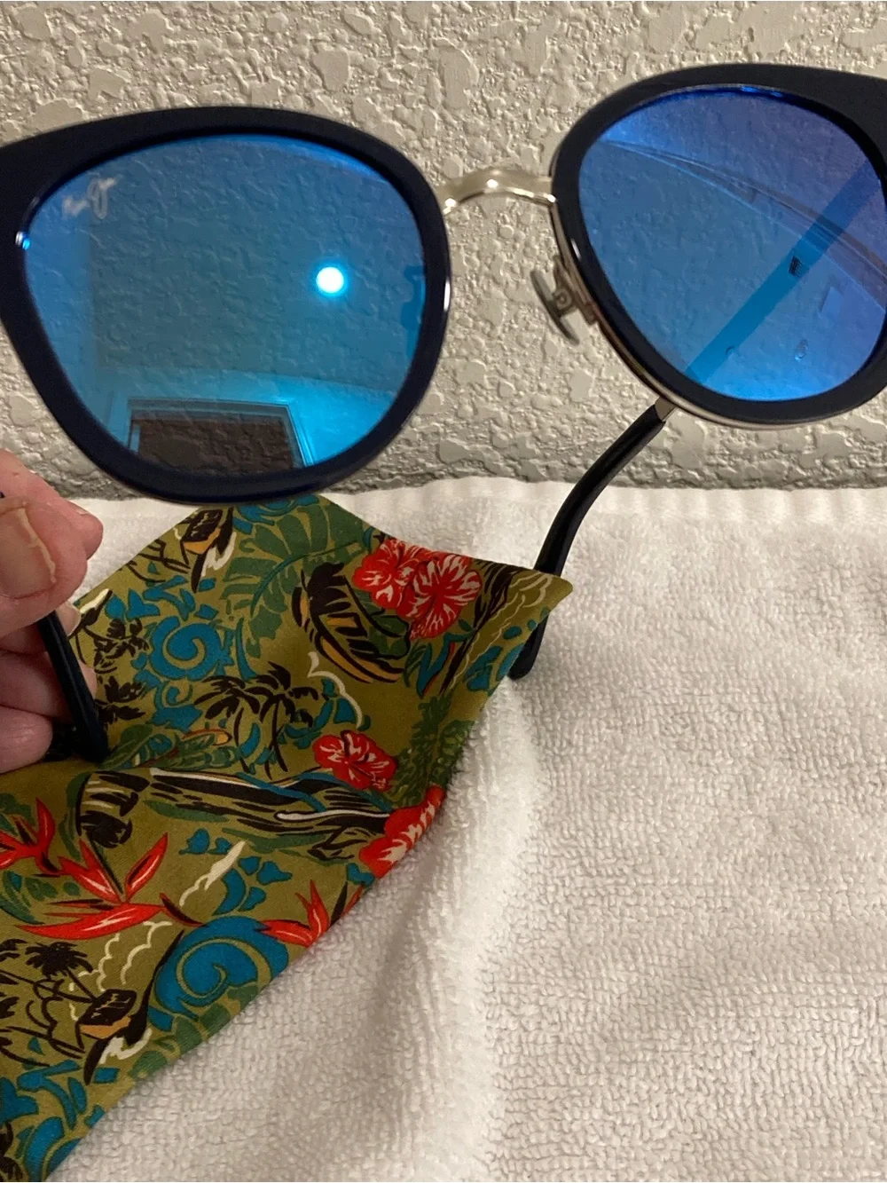 Maui Jim Wood Rose MJ870-03 Blue Hawaii Polarized Sunglasses - Made in Italy